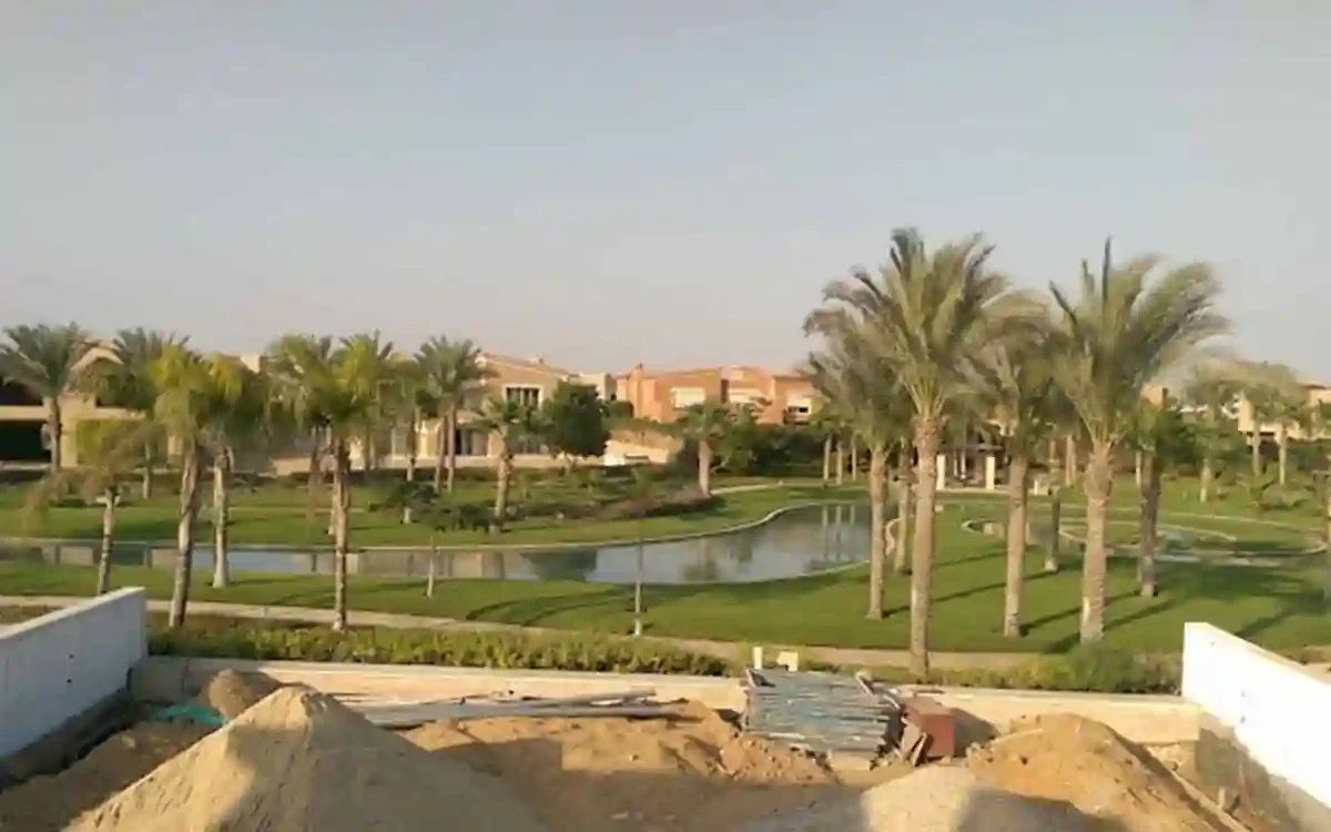 شقة متشطبة للبيع فى سوان ليك اكتوبر